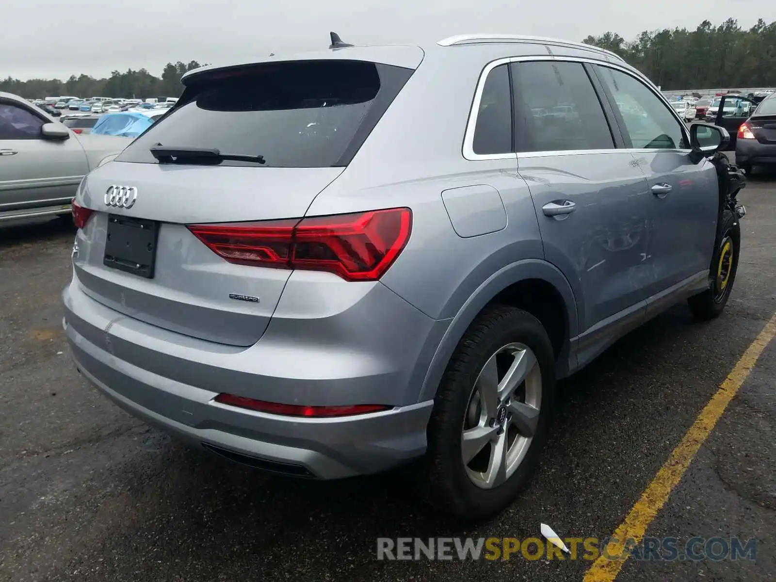 4 Фотография поврежденного автомобиля WA1AECF36L1029293 AUDI Q3 2020