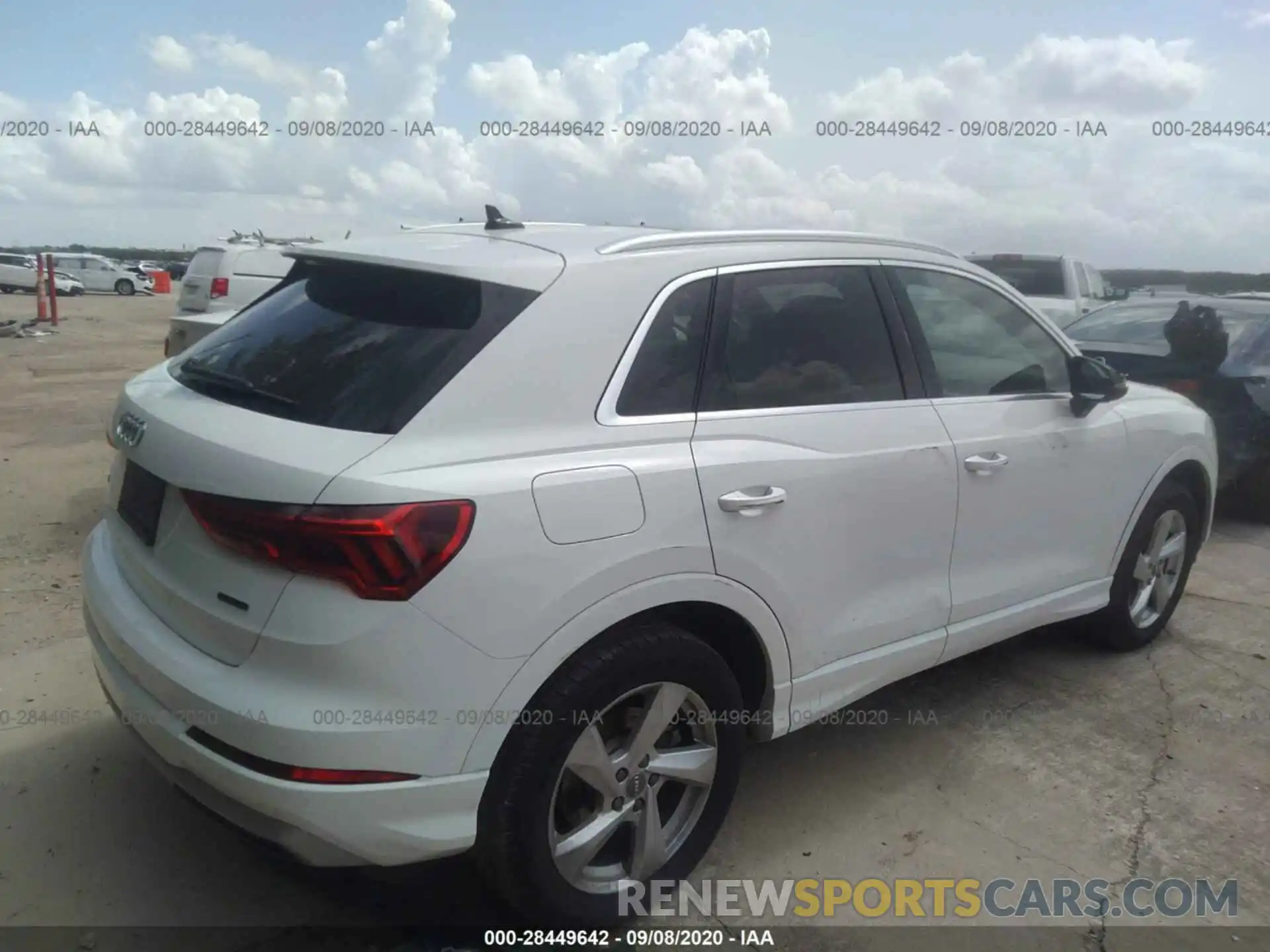 4 Фотография поврежденного автомобиля WA1AECF36L1029908 AUDI Q3 2020