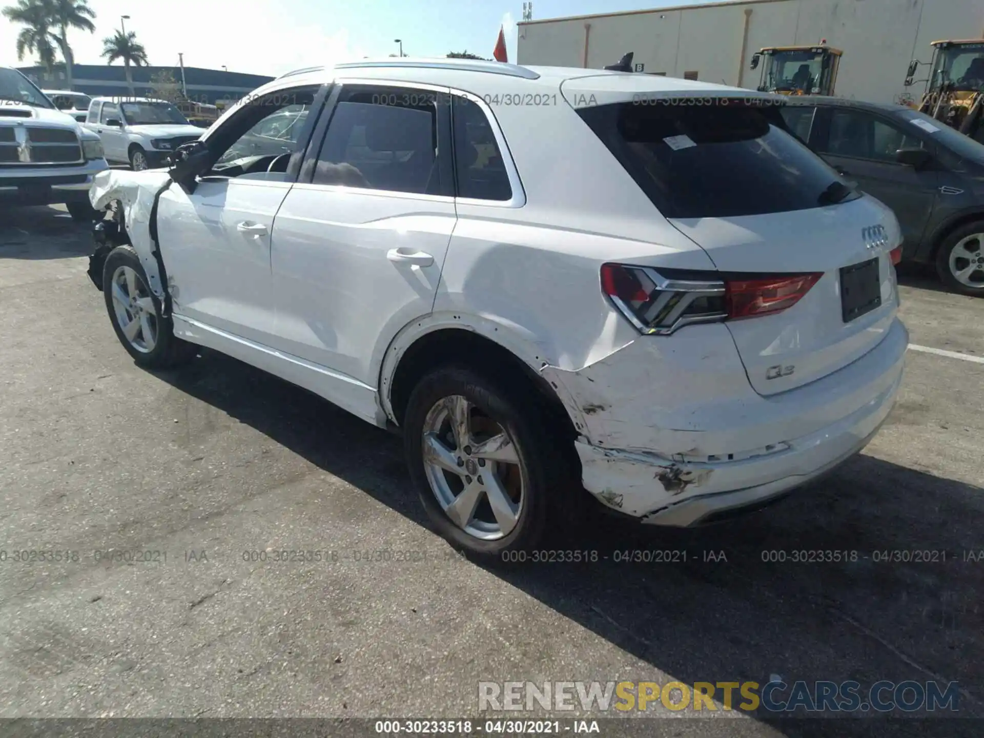 3 Photograph of a damaged car WA1AECF36L1030895 AUDI Q3 2020