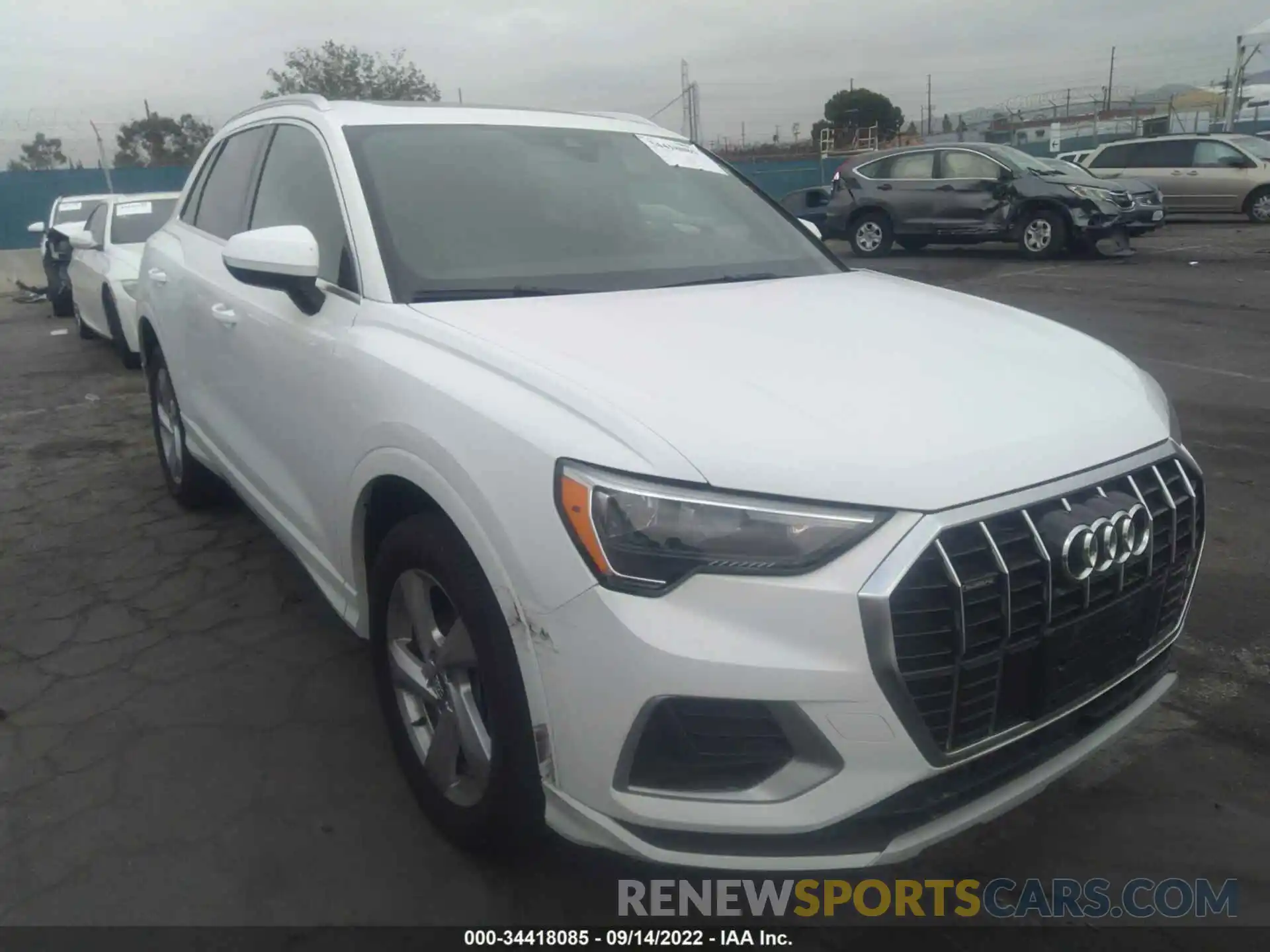 1 Photograph of a damaged car WA1AECF36L1032047 AUDI Q3 2020