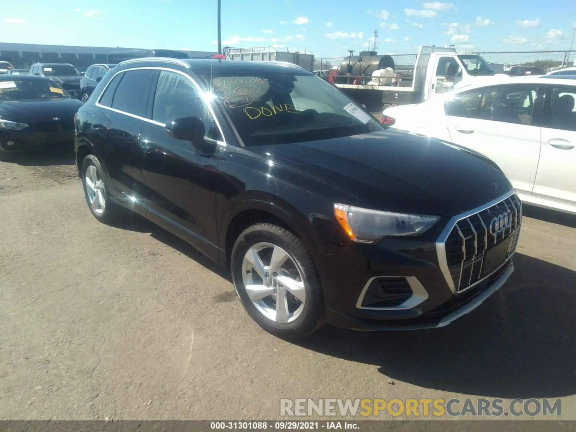 1 Photograph of a damaged car WA1AECF36L1112268 AUDI Q3 2020