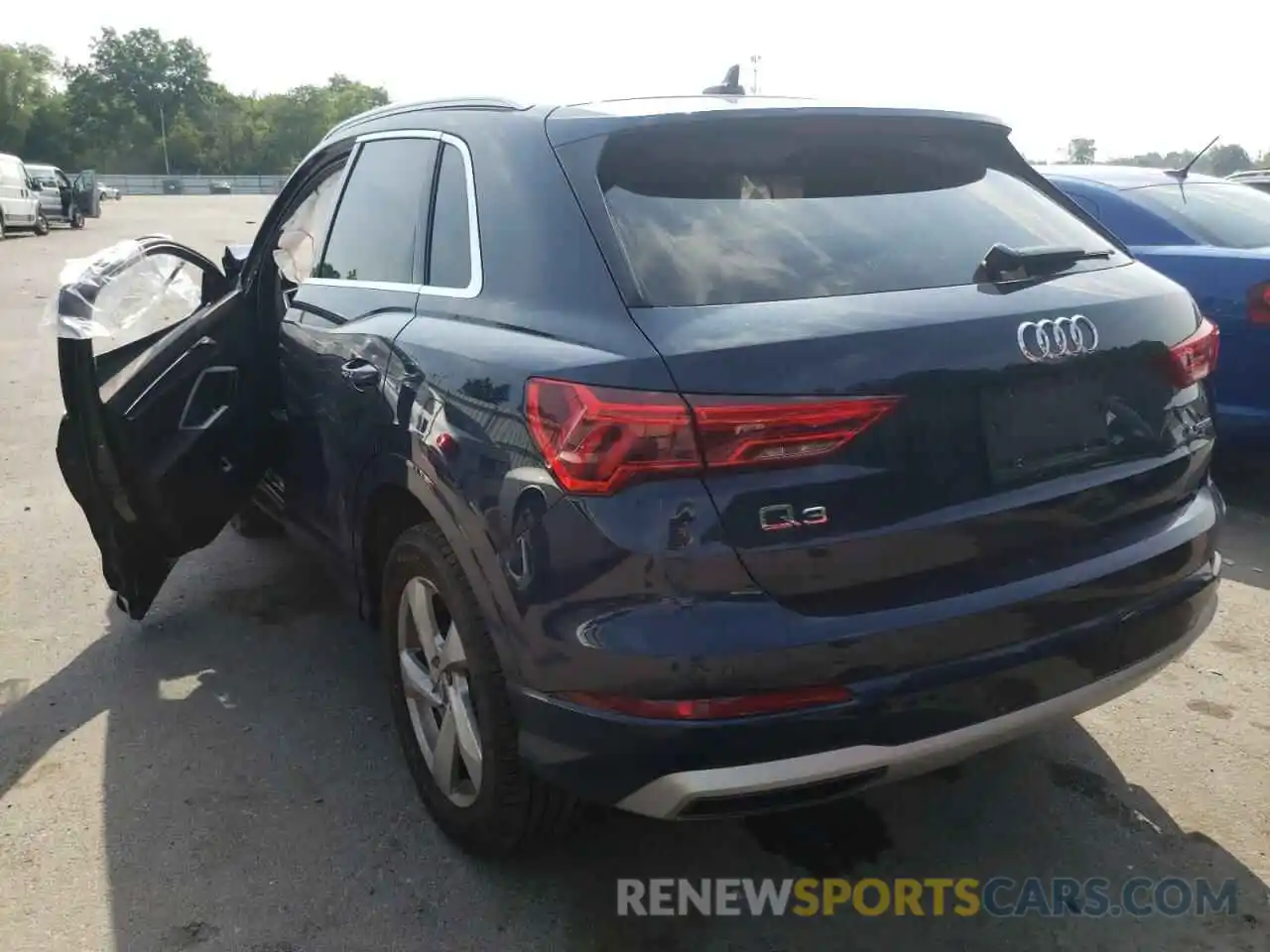 3 Photograph of a damaged car WA1AECF36L1112836 AUDI Q3 2020