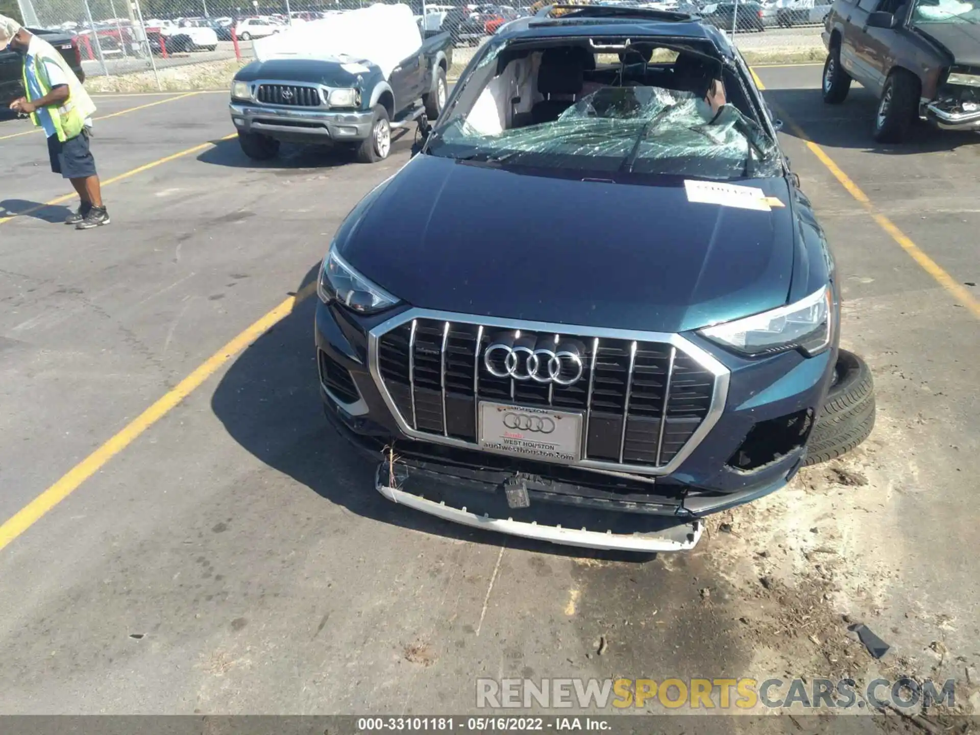 10 Photograph of a damaged car WA1AECF36L1116269 AUDI Q3 2020