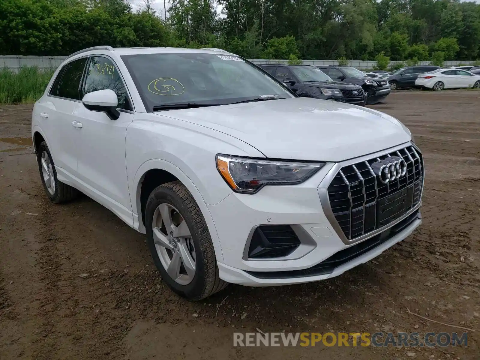 1 Photograph of a damaged car WA1AECF36L1117082 AUDI Q3 2020