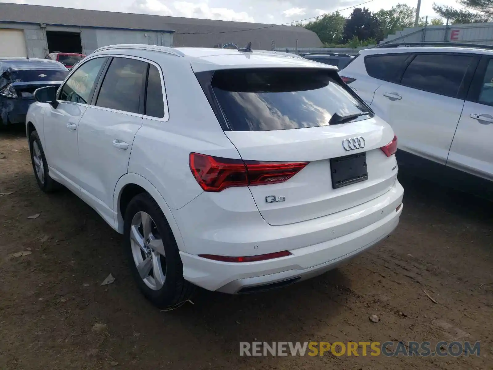 3 Photograph of a damaged car WA1AECF36L1117082 AUDI Q3 2020