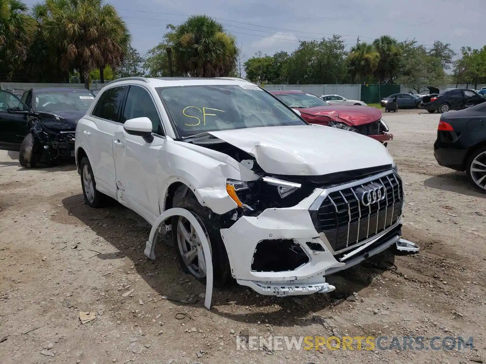 1 Photograph of a damaged car WA1AECF36L1124971 AUDI Q3 2020