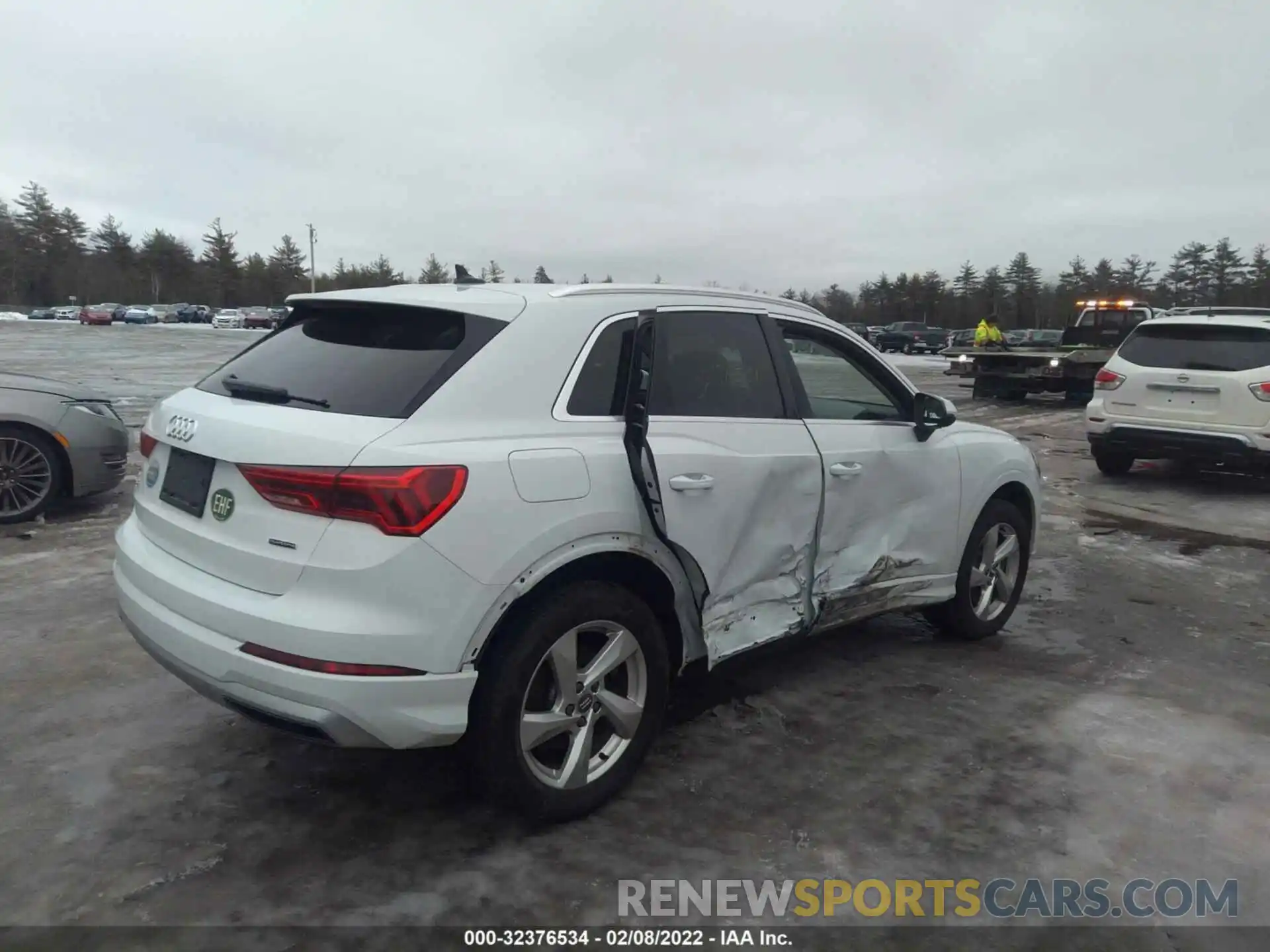 4 Фотография поврежденного автомобиля WA1AECF37L1024362 AUDI Q3 2020