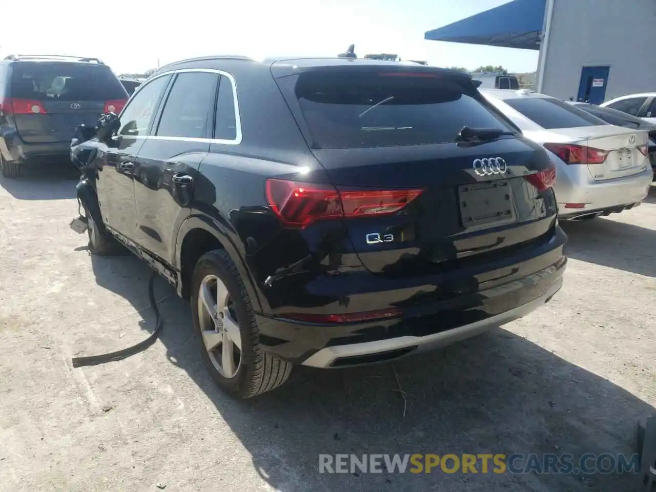 3 Фотография поврежденного автомобиля WA1AECF37L1025639 AUDI Q3 2020