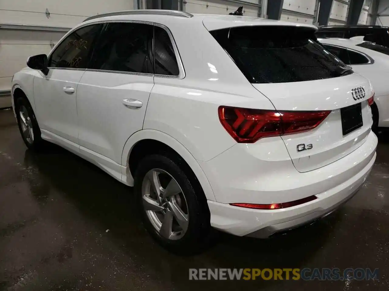 3 Photograph of a damaged car WA1AECF37L1028895 AUDI Q3 2020