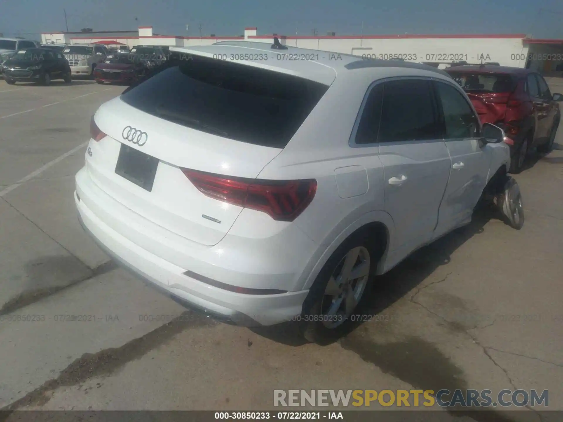 4 Фотография поврежденного автомобиля WA1AECF37L1030906 AUDI Q3 2020