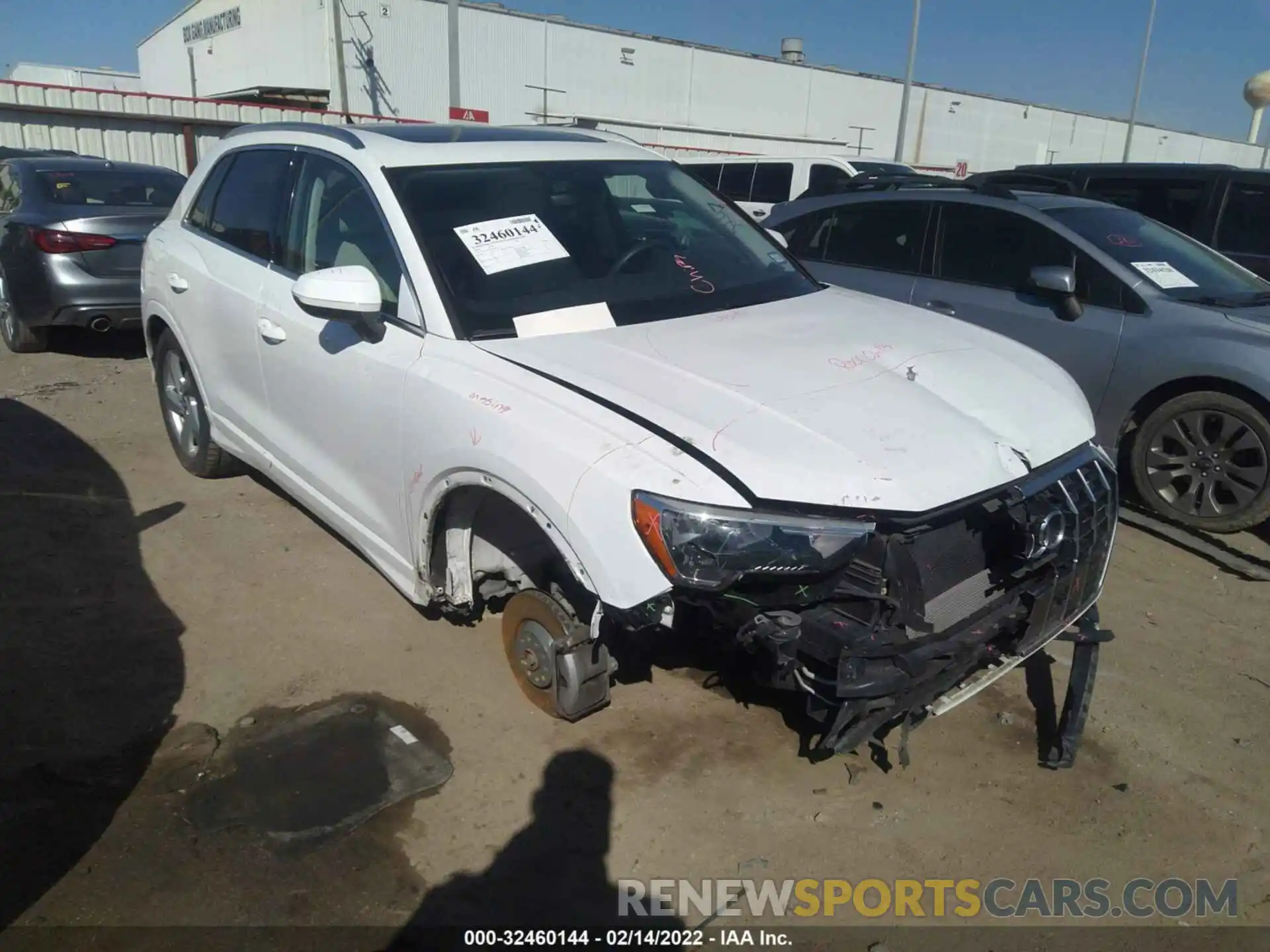 1 Photograph of a damaged car WA1AECF37L1033353 AUDI Q3 2020