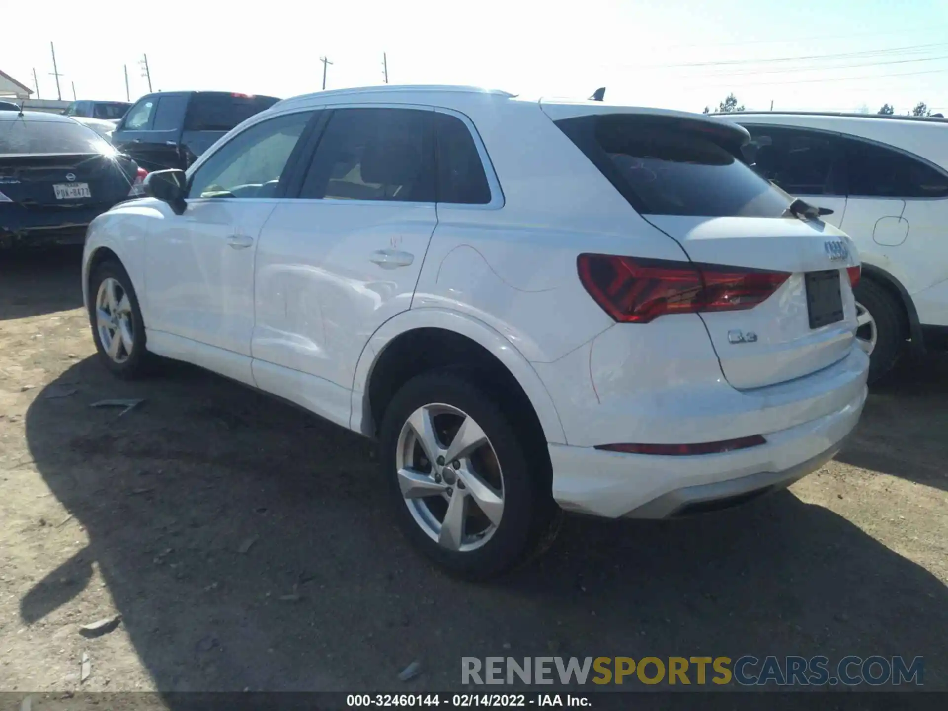 3 Photograph of a damaged car WA1AECF37L1033353 AUDI Q3 2020