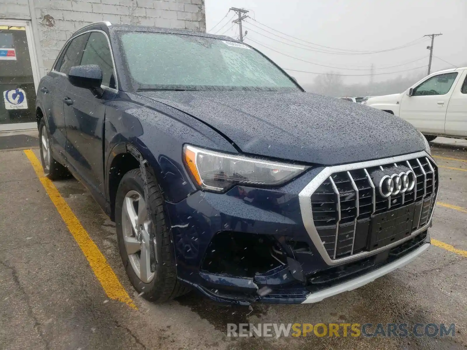 1 Photograph of a damaged car WA1AECF37L1052498 AUDI Q3 2020