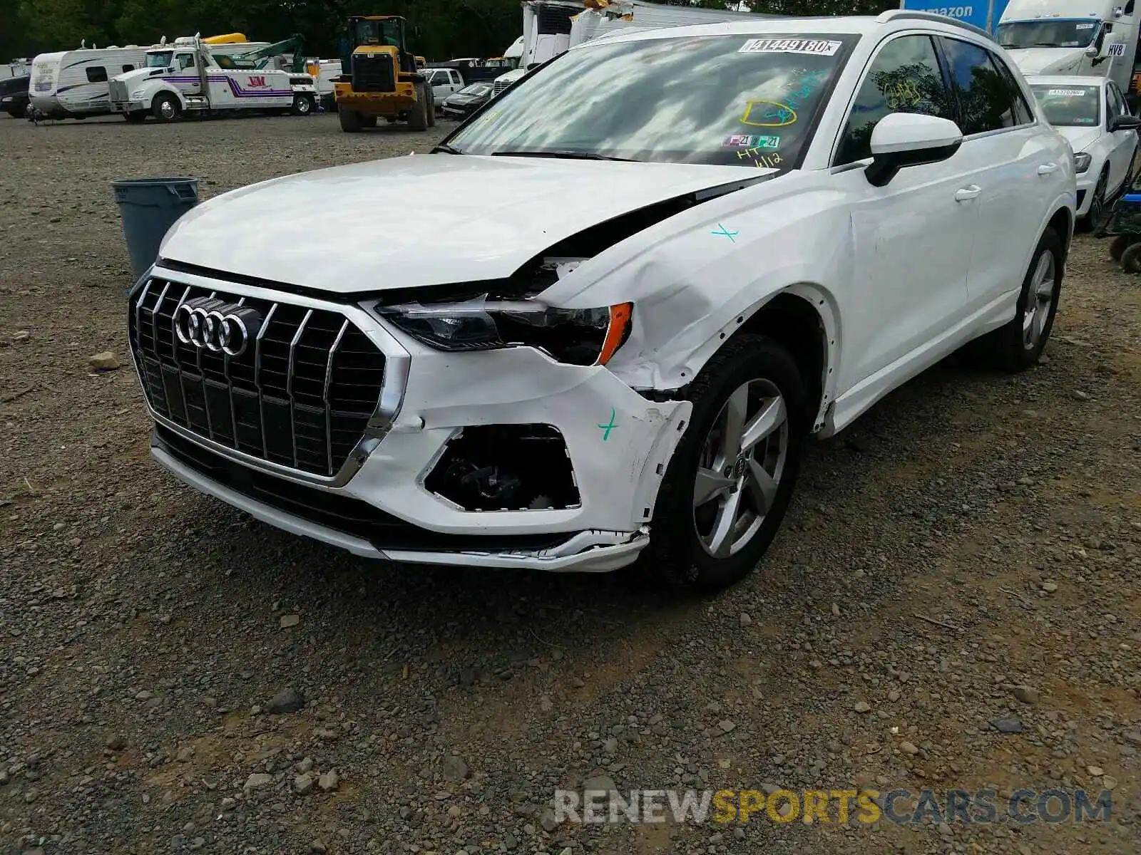 2 Photograph of a damaged car WA1AECF37L1053795 AUDI Q3 2020