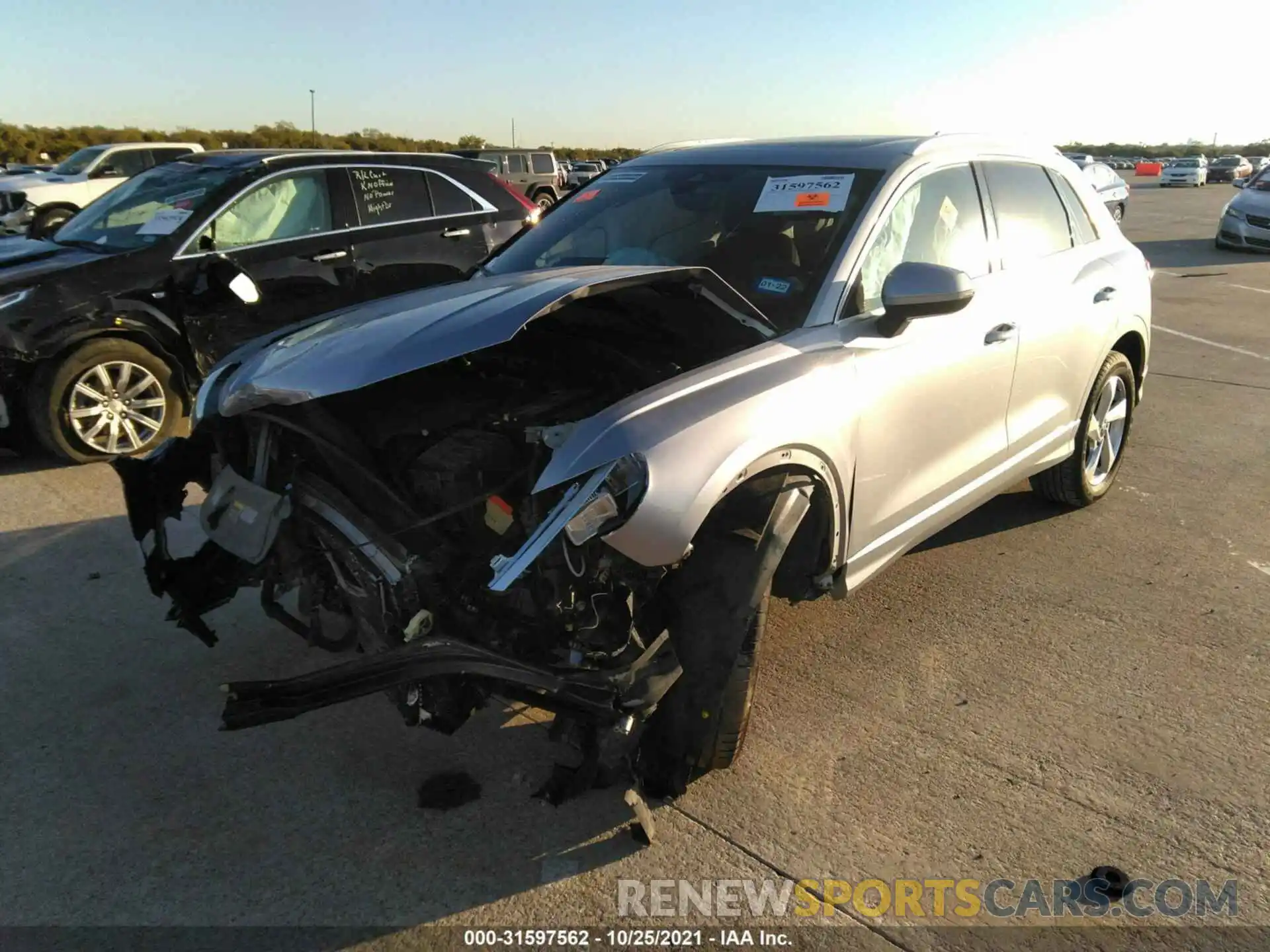 2 Photograph of a damaged car WA1AECF37L1058401 AUDI Q3 2020