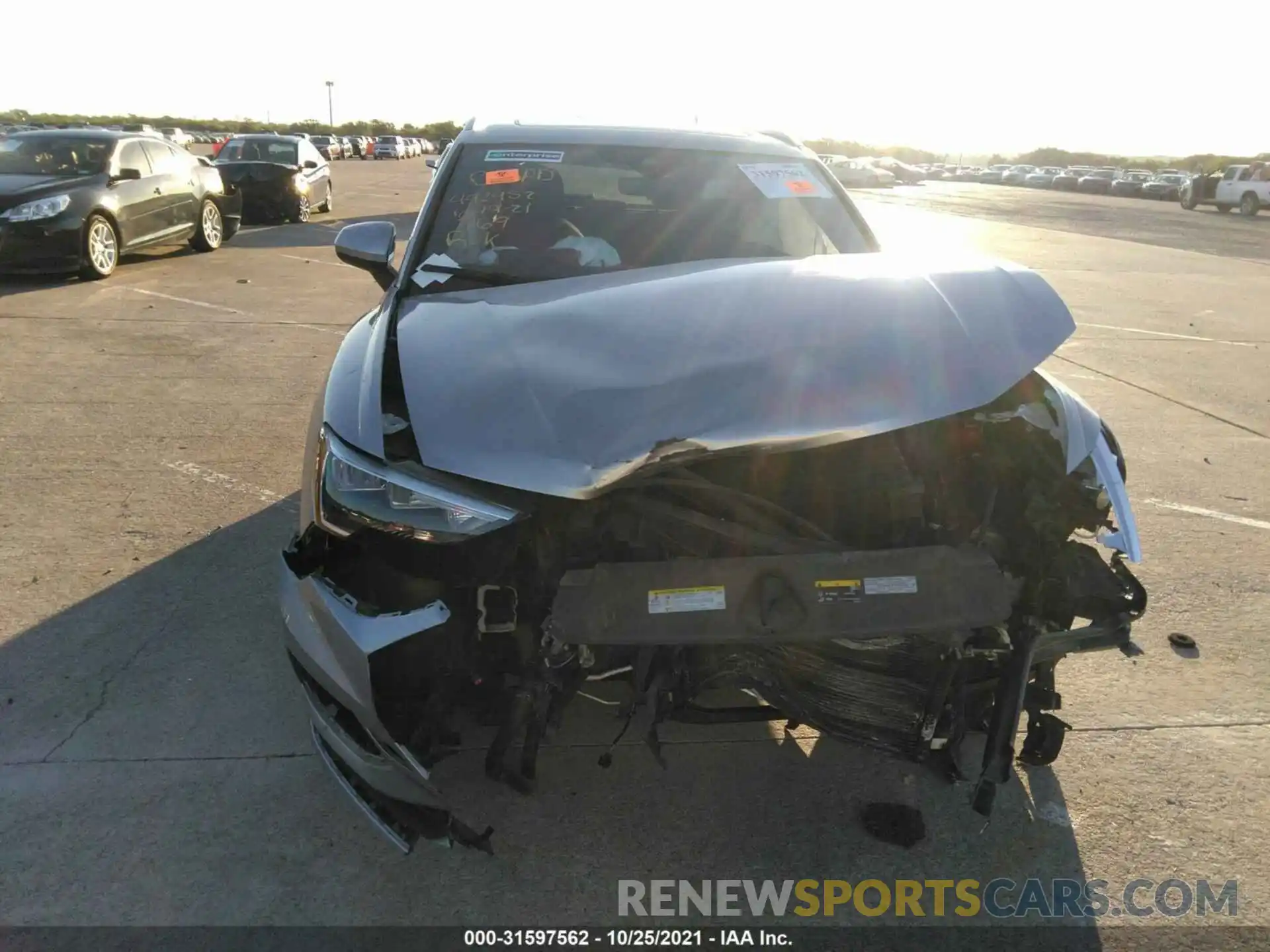 6 Photograph of a damaged car WA1AECF37L1058401 AUDI Q3 2020