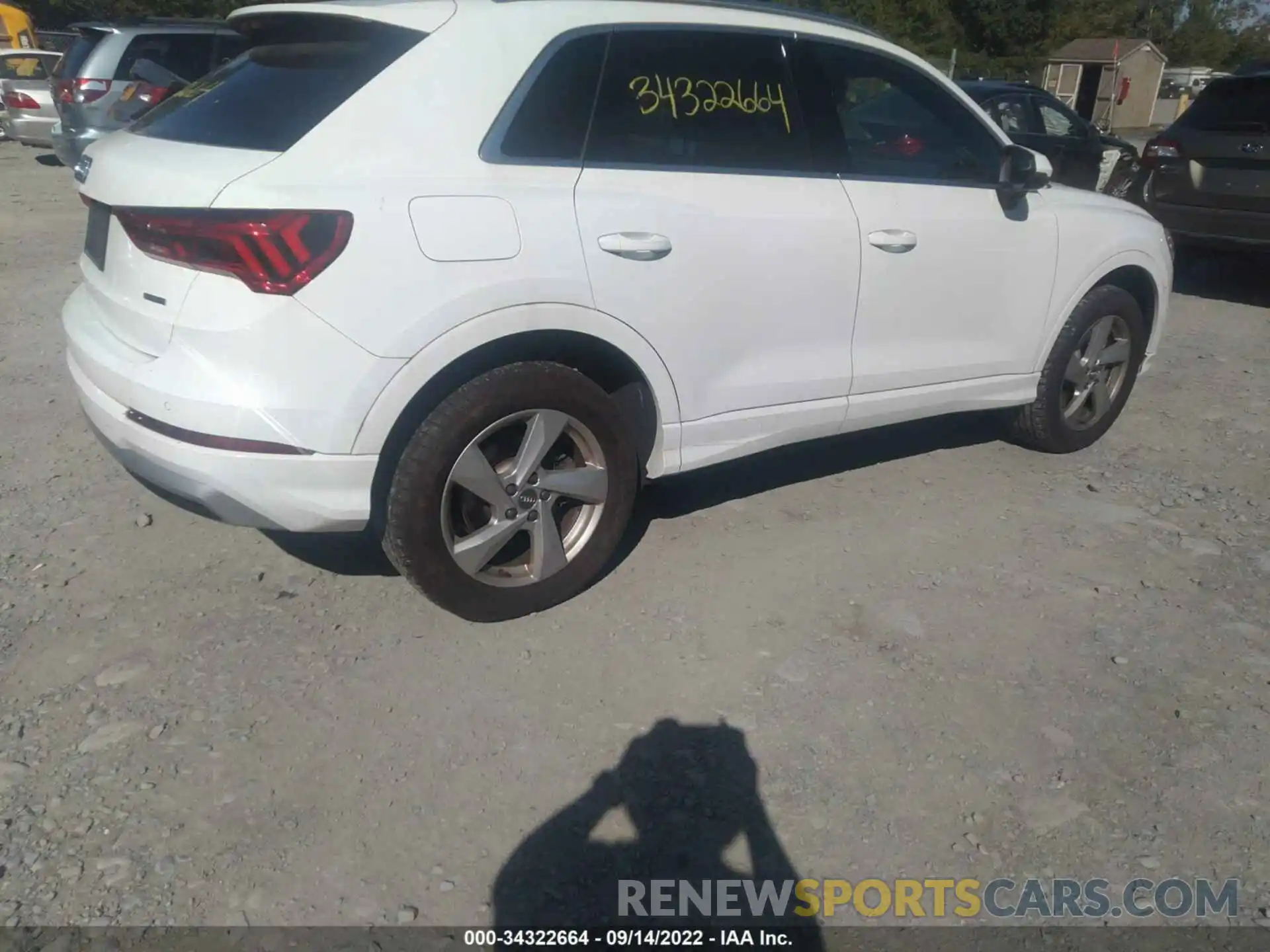 4 Фотография поврежденного автомобиля WA1AECF37L1066949 AUDI Q3 2020