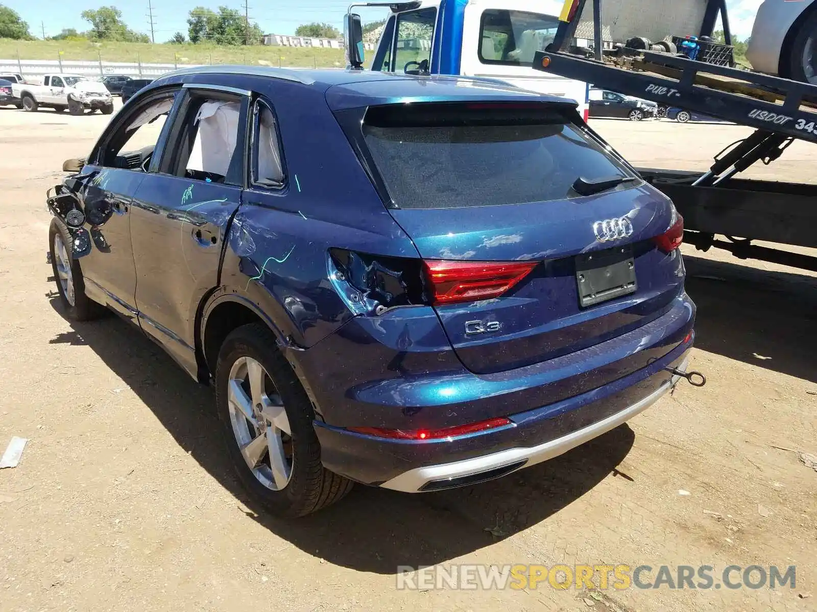 3 Фотография поврежденного автомобиля WA1AECF37L1081404 AUDI Q3 2020