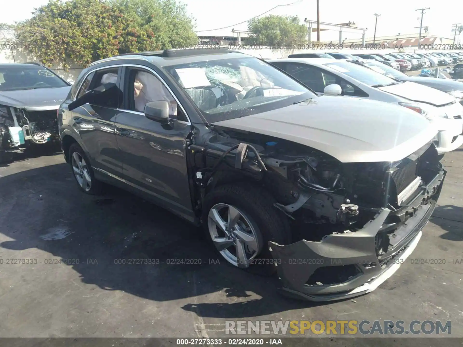 1 Photograph of a damaged car WA1AECF38L1003861 AUDI Q3 2020