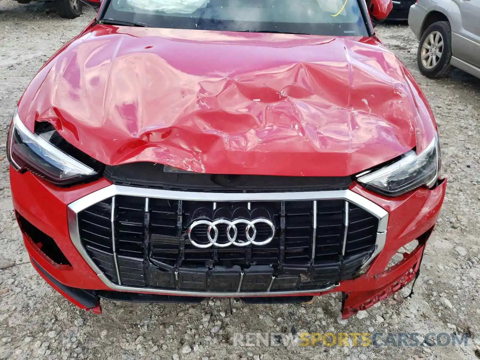 9 Photograph of a damaged car WA1AECF38L1013340 AUDI Q3 2020