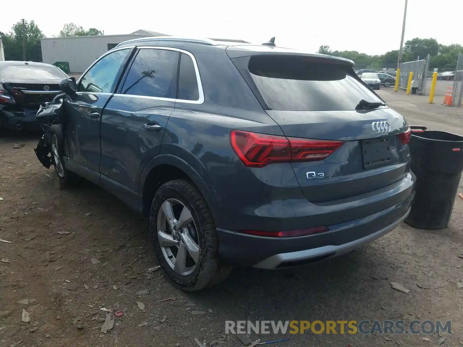 3 Фотография поврежденного автомобиля WA1AECF38L1024001 AUDI Q3 2020