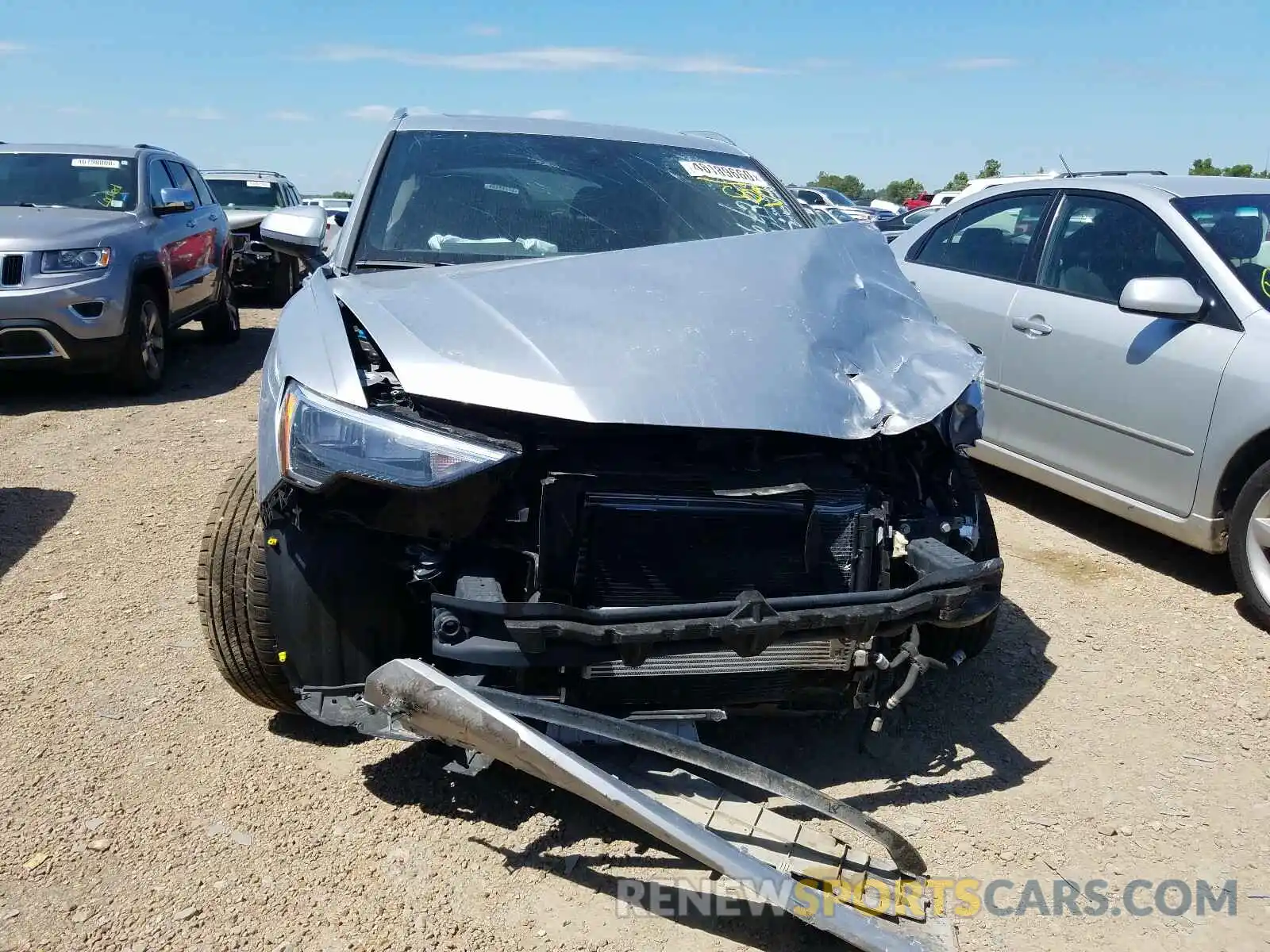 9 Photograph of a damaged car WA1AECF38L1029750 AUDI Q3 2020