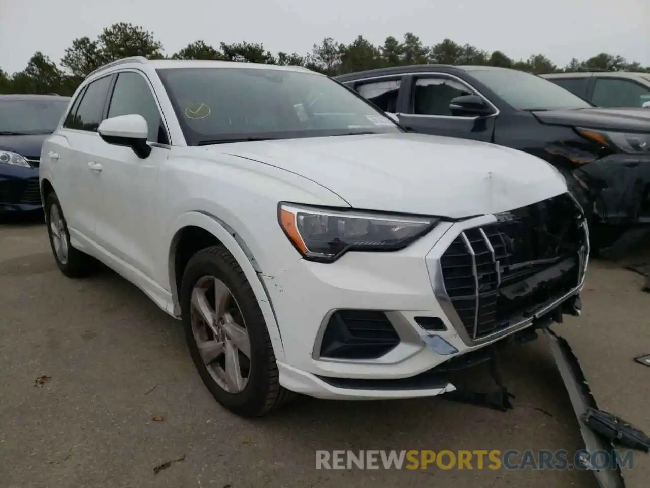 1 Photograph of a damaged car WA1AECF38L1030221 AUDI Q3 2020