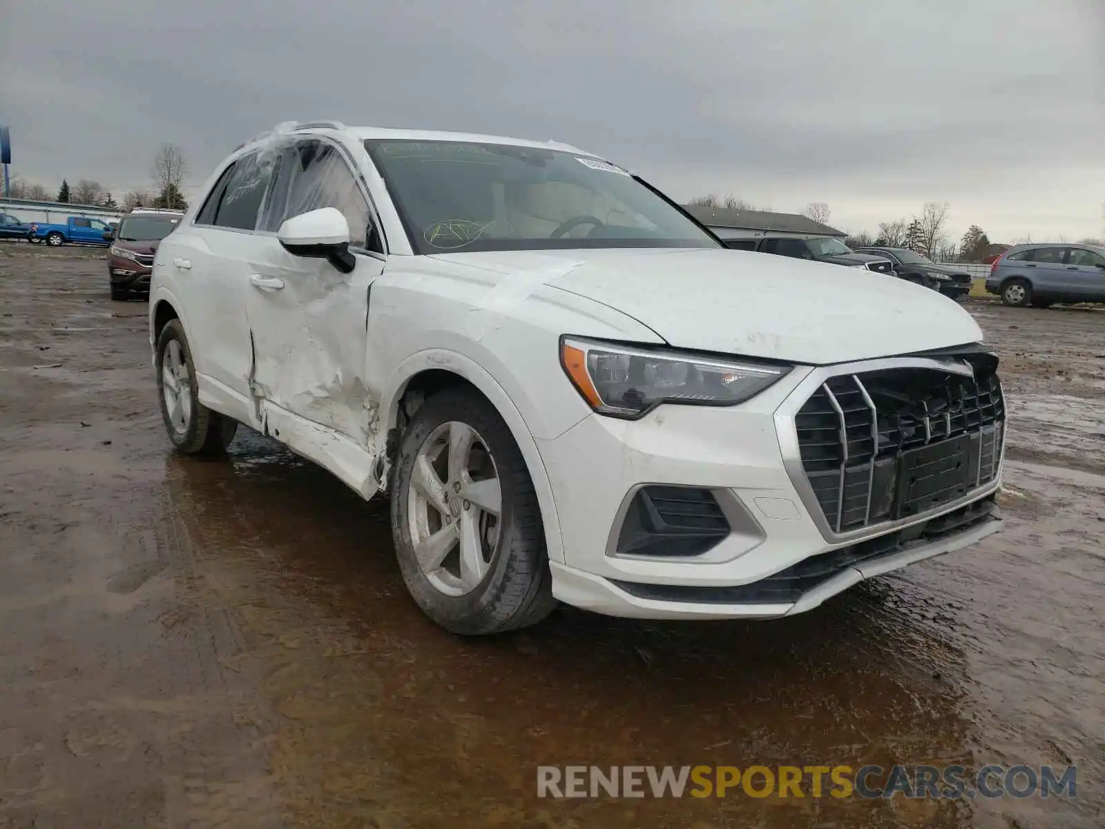 1 Photograph of a damaged car WA1AECF38L1032633 AUDI Q3 2020