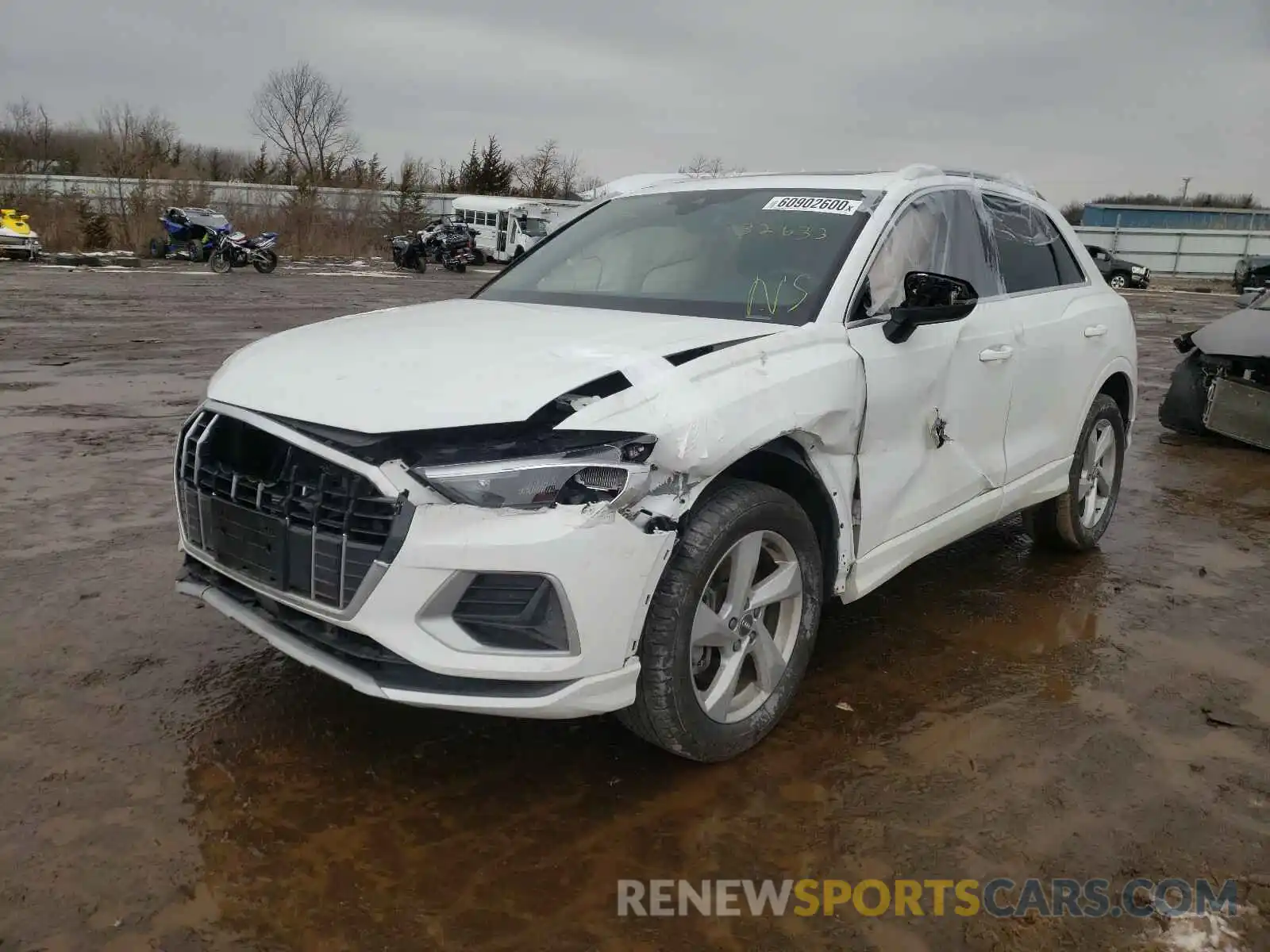 2 Photograph of a damaged car WA1AECF38L1032633 AUDI Q3 2020