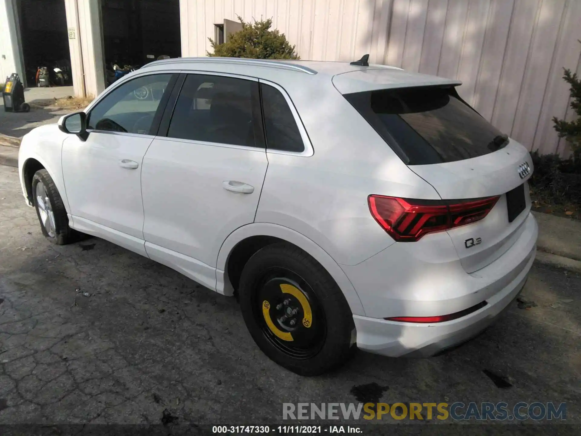 3 Photograph of a damaged car WA1AECF38L1032891 AUDI Q3 2020