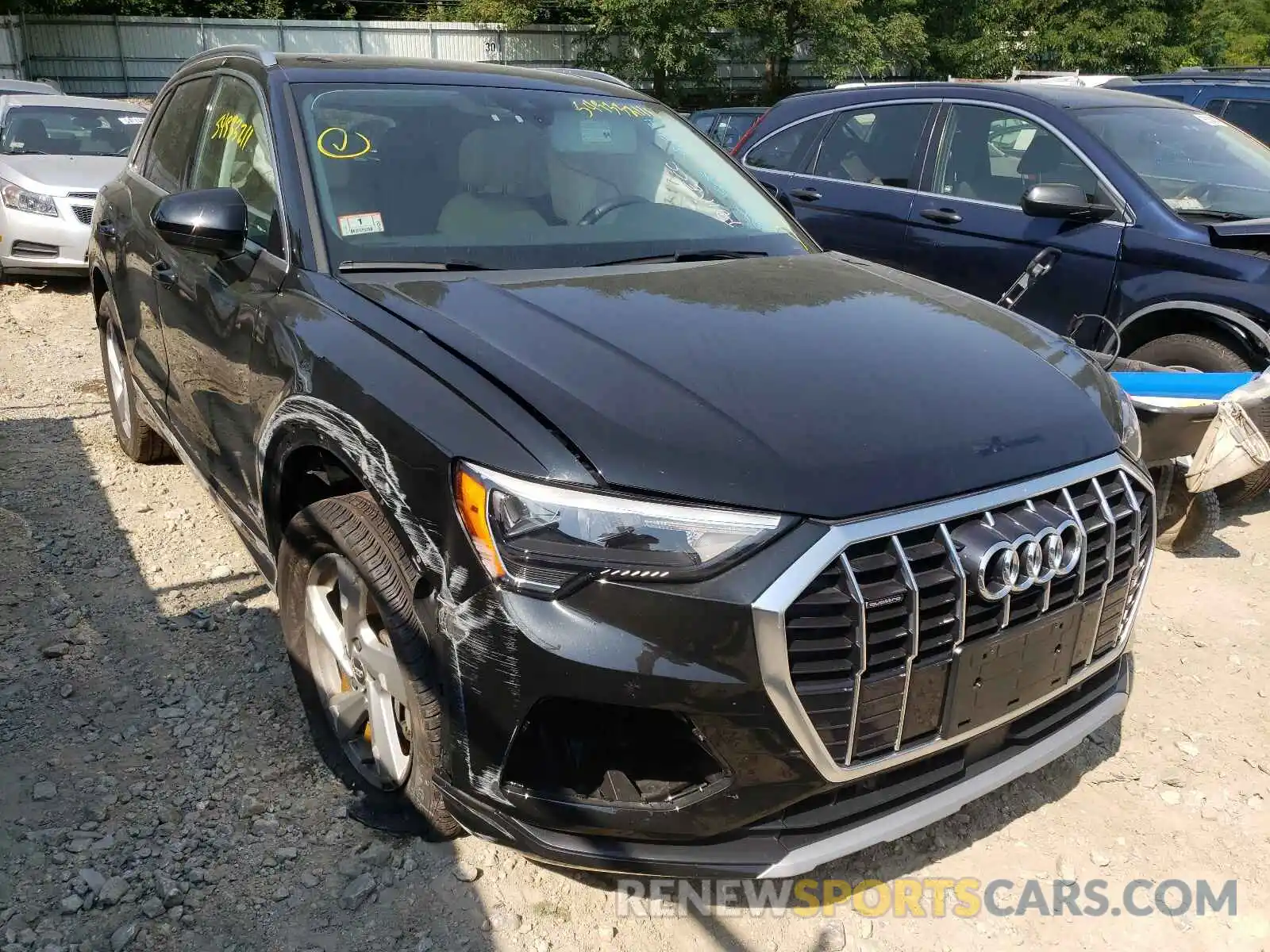 1 Photograph of a damaged car WA1AECF38L1034608 AUDI Q3 2020