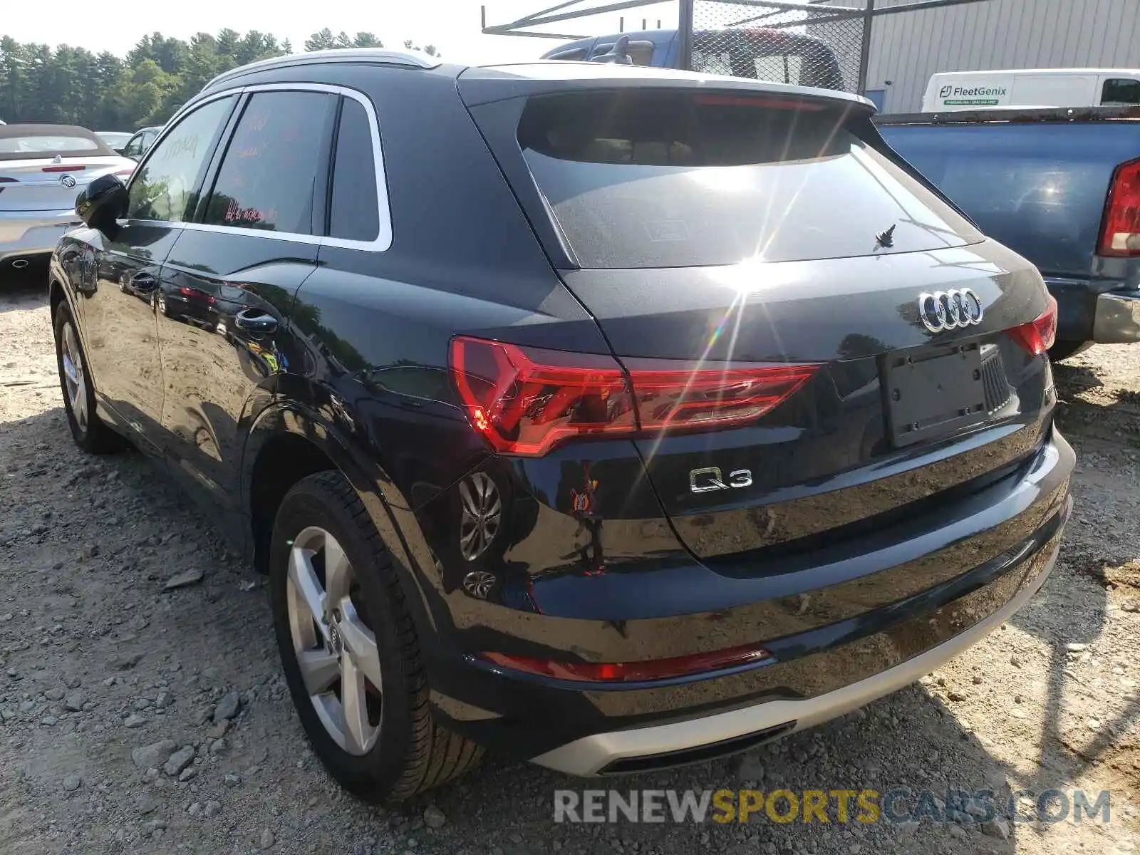 3 Photograph of a damaged car WA1AECF38L1034608 AUDI Q3 2020