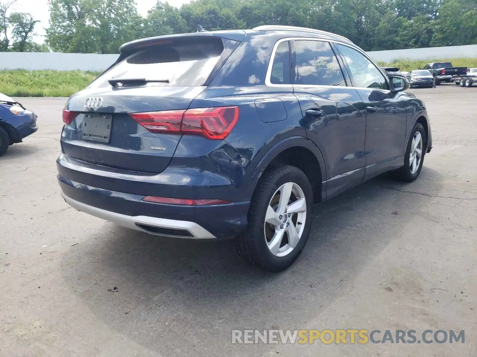 4 Photograph of a damaged car WA1AECF38L1075434 AUDI Q3 2020