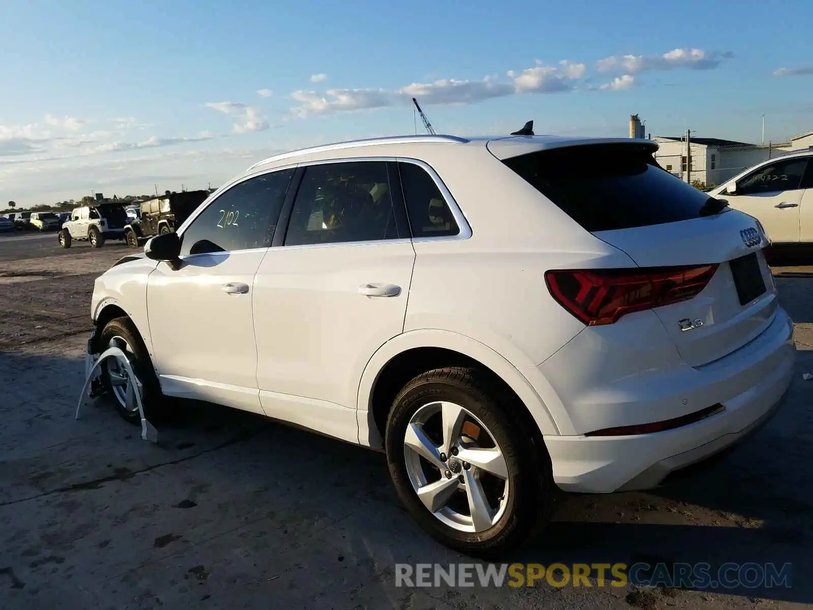 3 Photograph of a damaged car WA1AECF38L1109145 AUDI Q3 2020