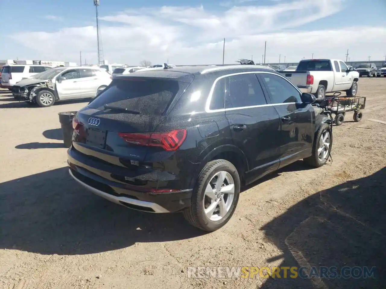 4 Photograph of a damaged car WA1AECF38L1114278 AUDI Q3 2020