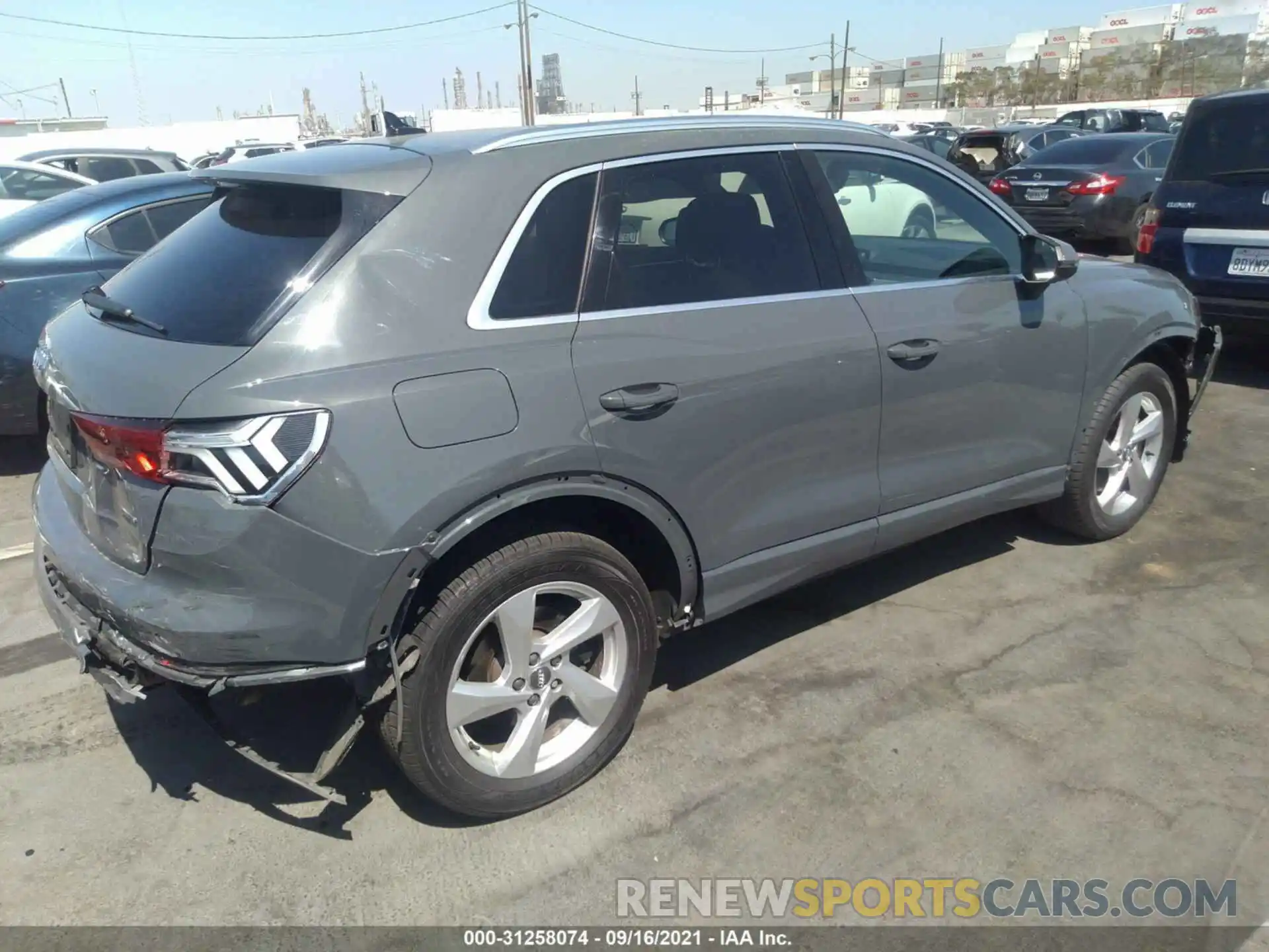 4 Фотография поврежденного автомобиля WA1AECF39L1021379 AUDI Q3 2020