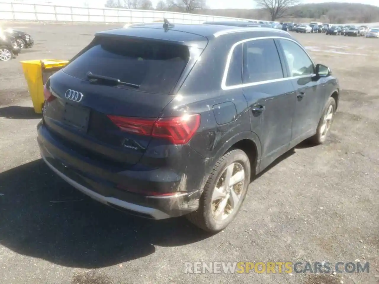 4 Photograph of a damaged car WA1AECF39L1025206 AUDI Q3 2020