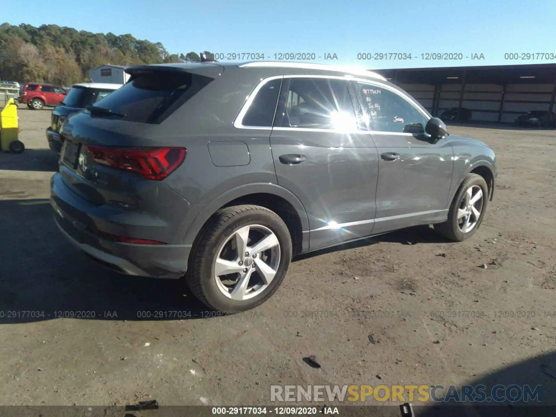 4 Photograph of a damaged car WA1AECF39L1026534 AUDI Q3 2020