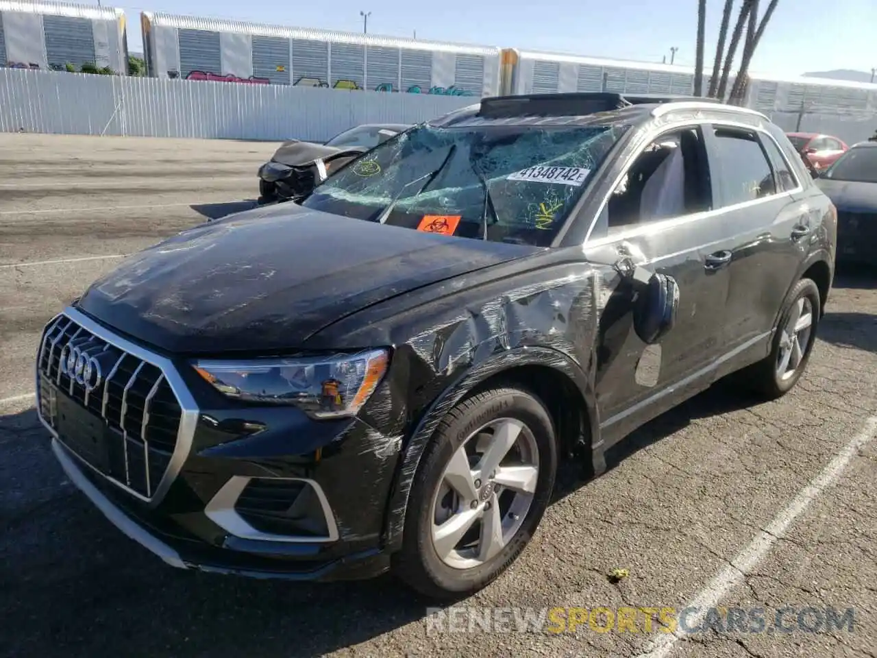 2 Photograph of a damaged car WA1AECF39L1027862 AUDI Q3 2020