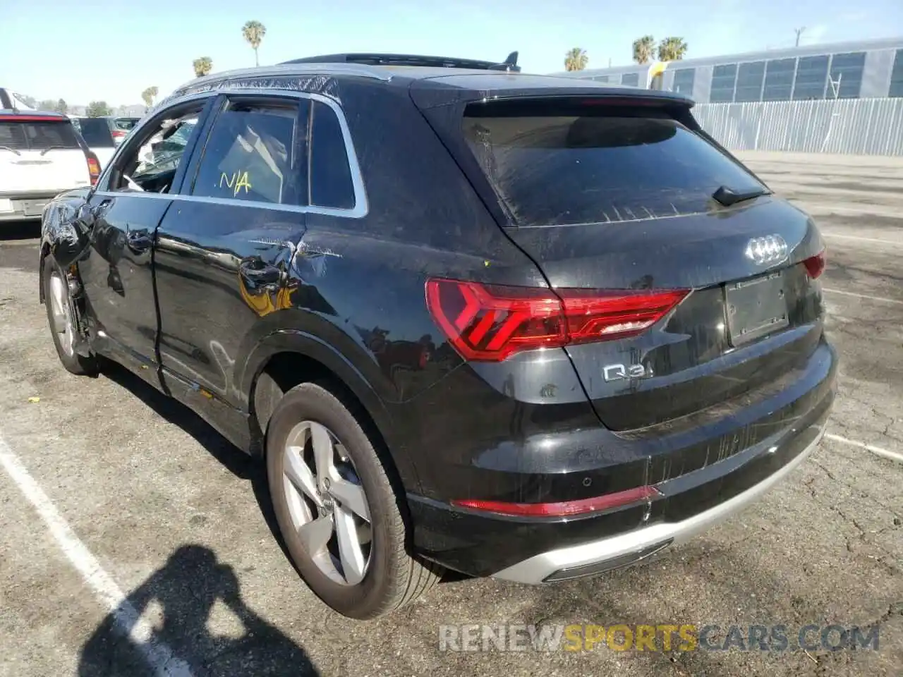 3 Photograph of a damaged car WA1AECF39L1027862 AUDI Q3 2020