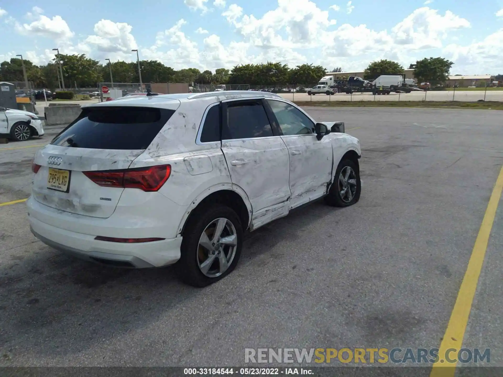 4 Photograph of a damaged car WA1AECF39L1031300 AUDI Q3 2020