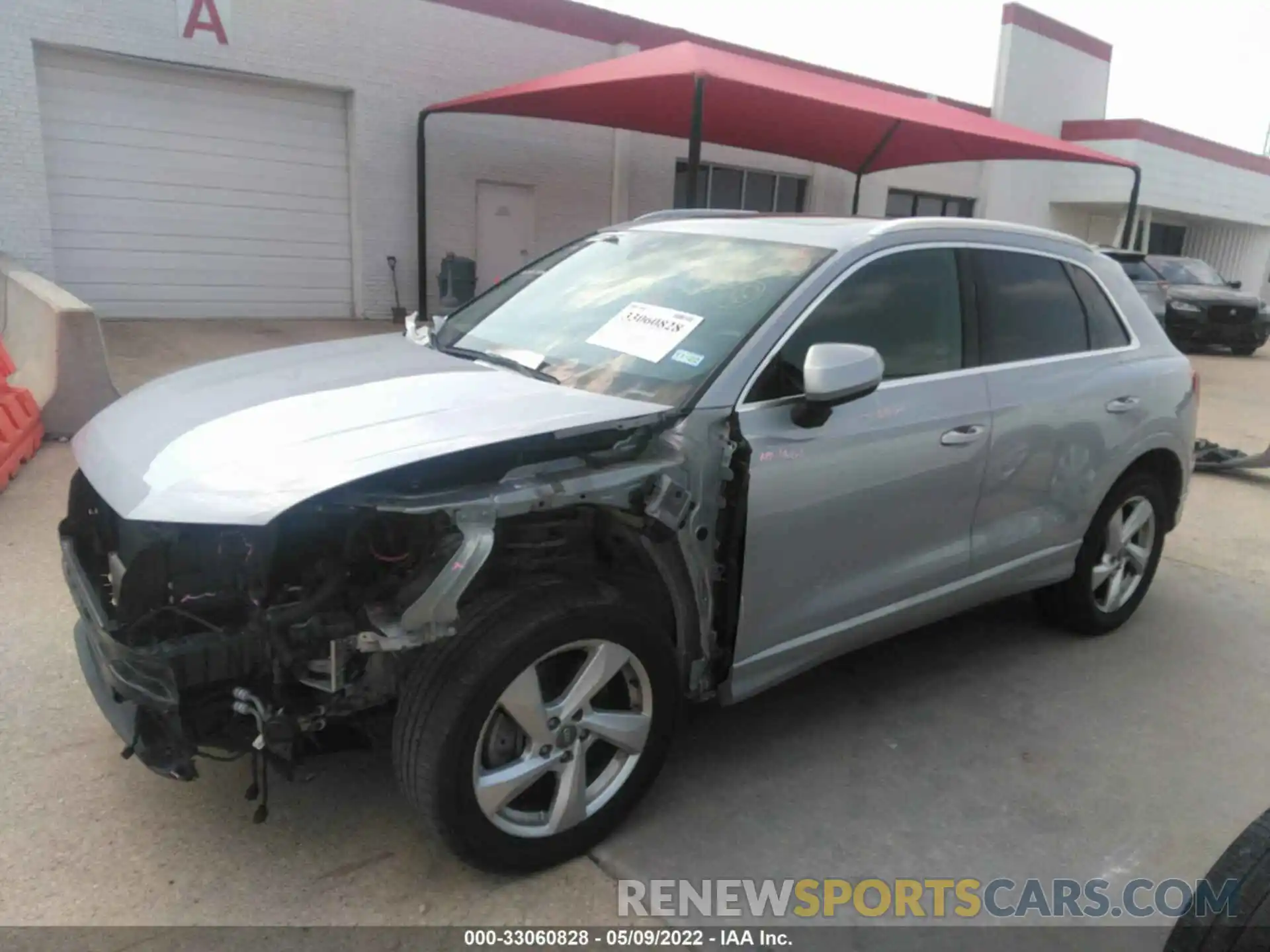 2 Photograph of a damaged car WA1AECF39L1035265 AUDI Q3 2020