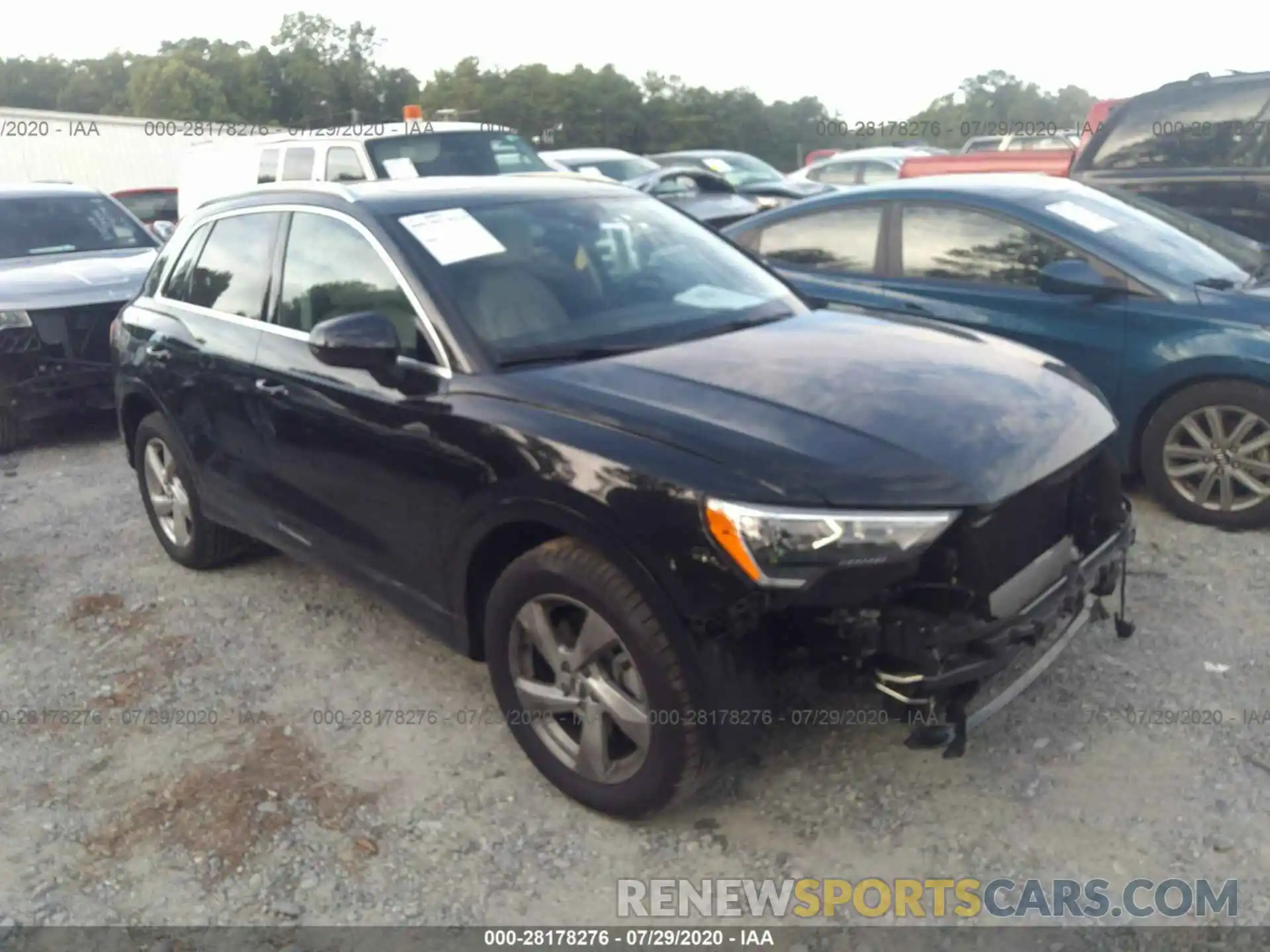 1 Photograph of a damaged car WA1AECF39L1055662 AUDI Q3 2020