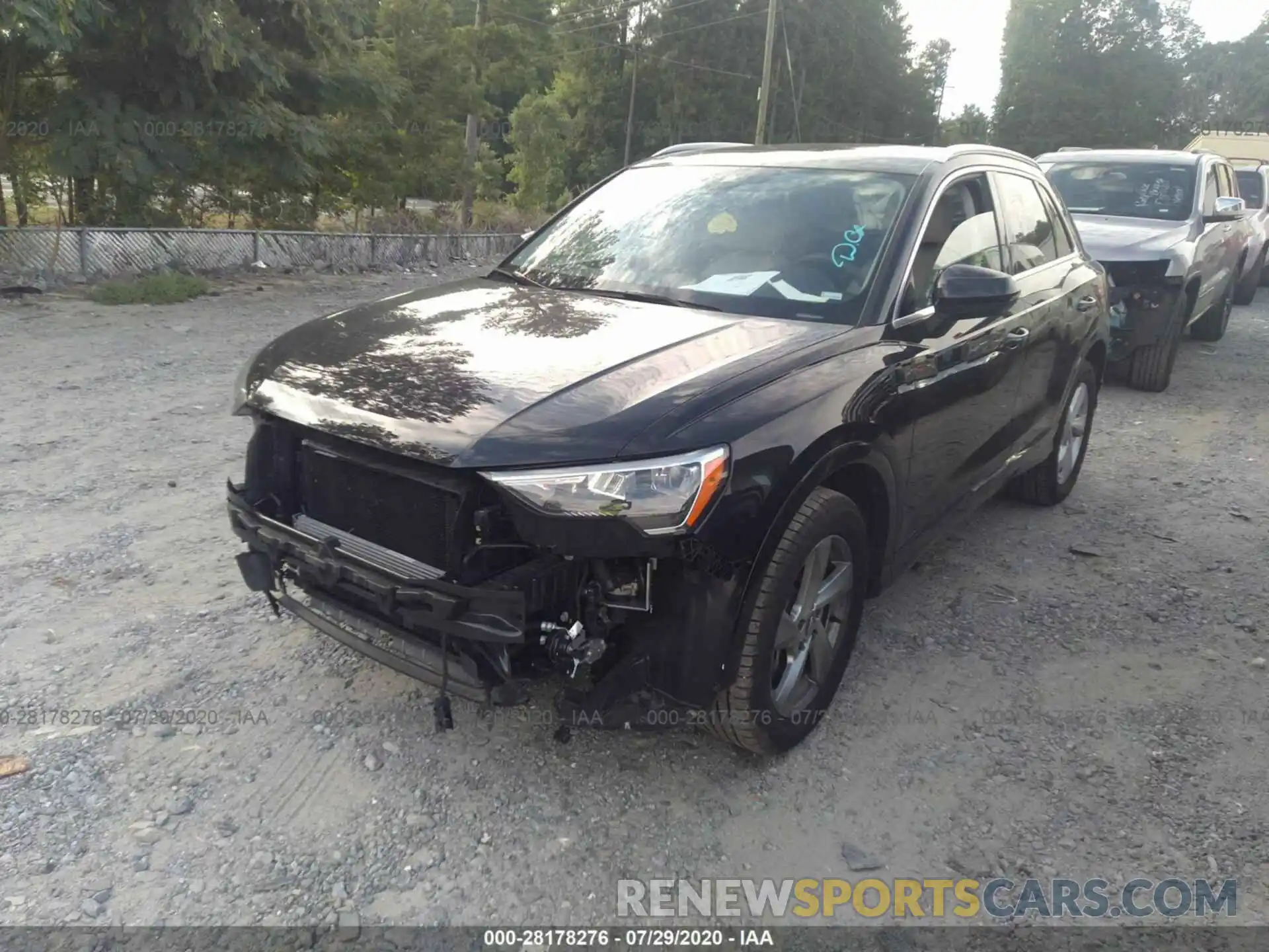 2 Photograph of a damaged car WA1AECF39L1055662 AUDI Q3 2020