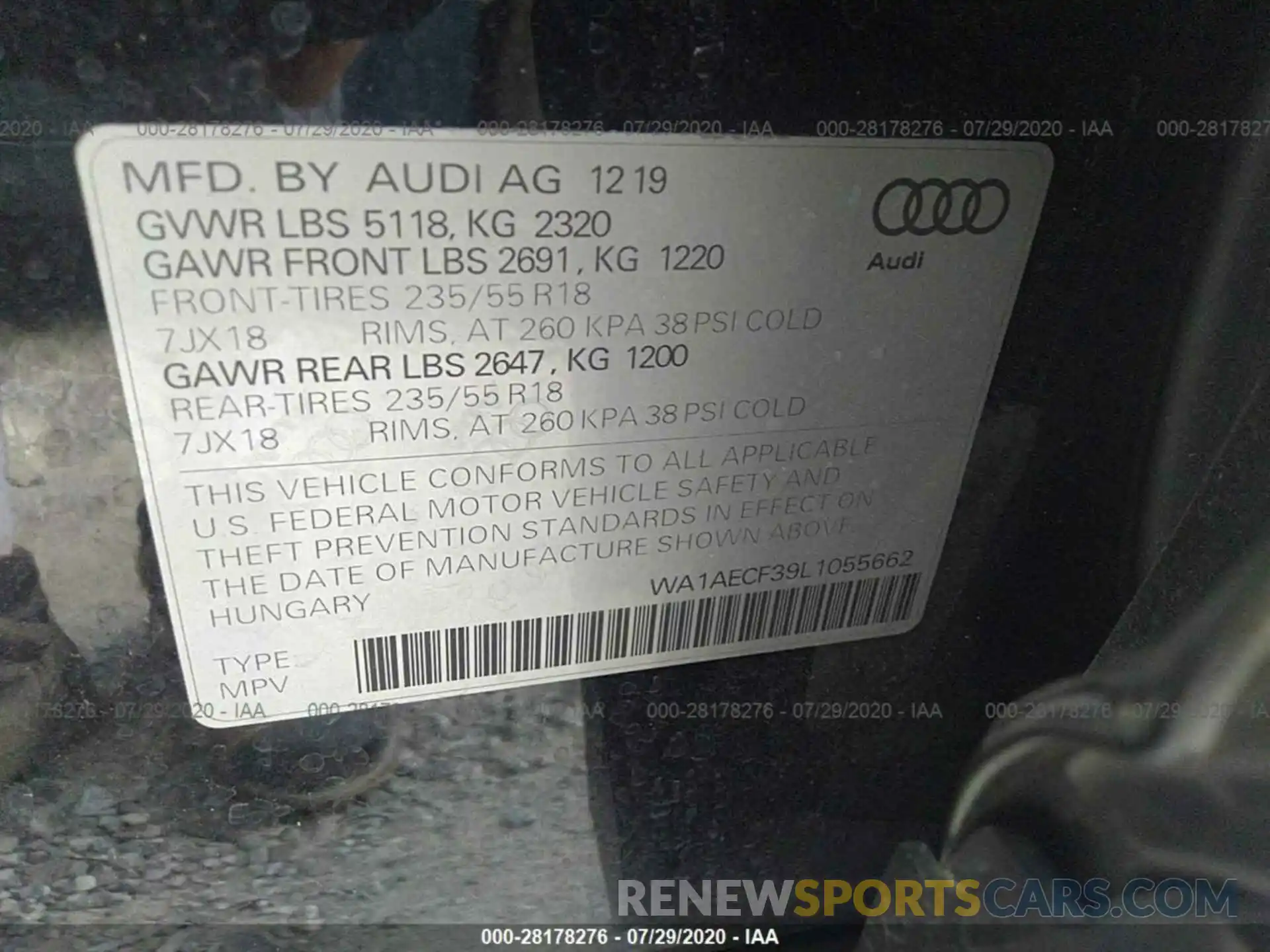 9 Photograph of a damaged car WA1AECF39L1055662 AUDI Q3 2020