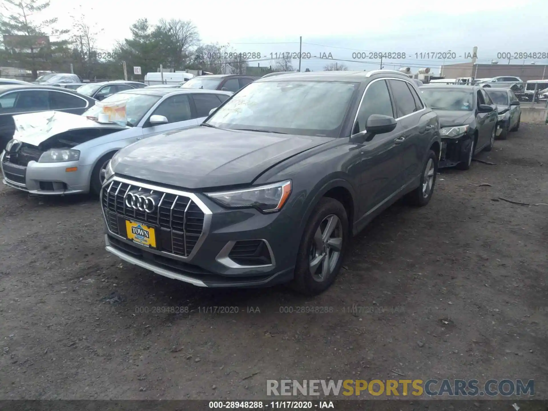 2 Photograph of a damaged car WA1AECF39L1071733 AUDI Q3 2020