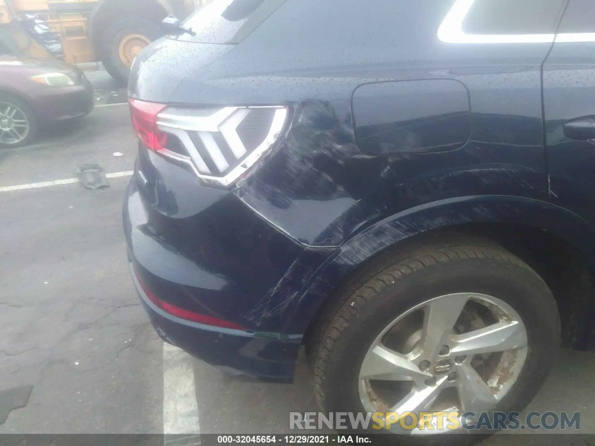 6 Photograph of a damaged car WA1AECF39L1085955 AUDI Q3 2020