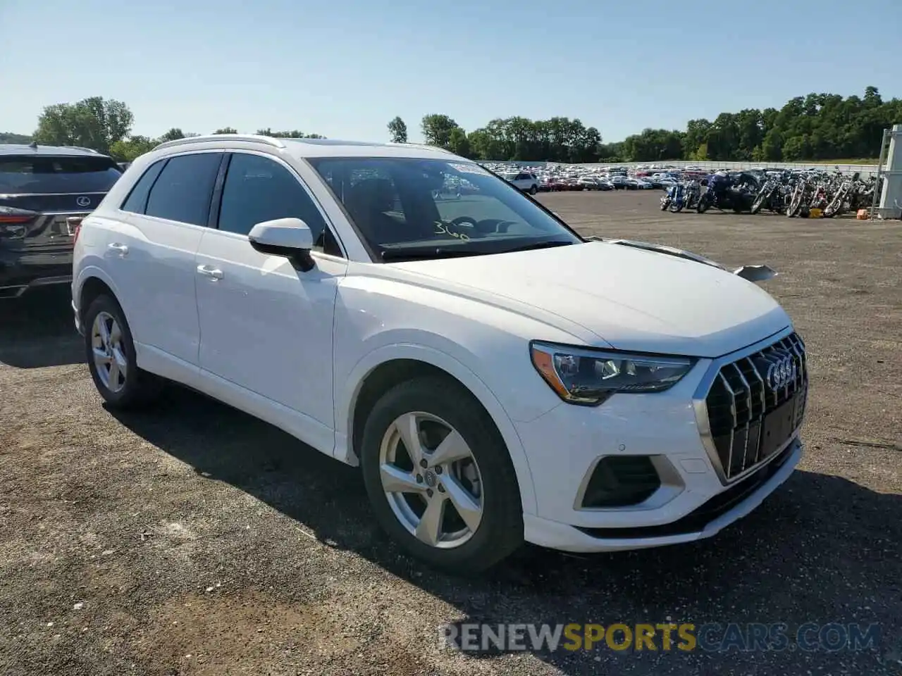 1 Photograph of a damaged car WA1AECF39L1118789 AUDI Q3 2020