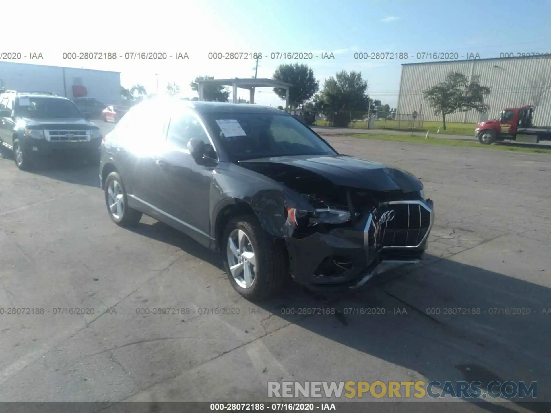 1 Photograph of a damaged car WA1AECF3XL1003022 AUDI Q3 2020