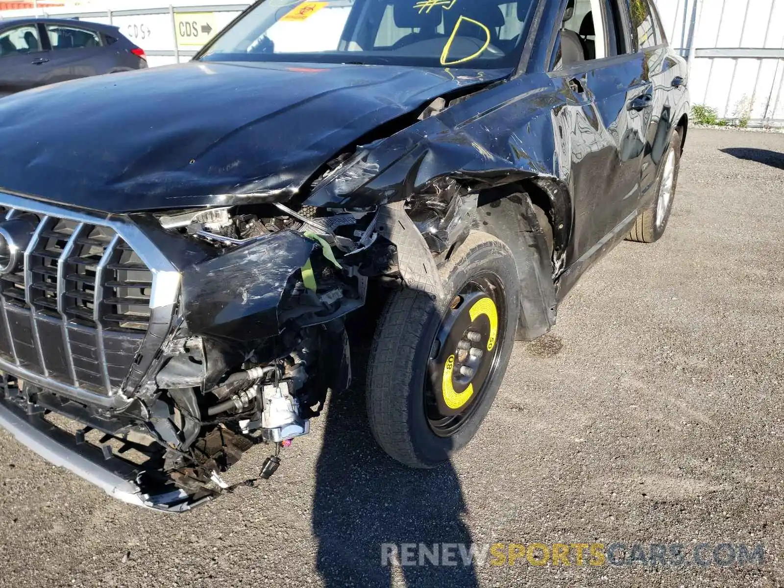 9 Photograph of a damaged car WA1AECF3XL1015297 AUDI Q3 2020